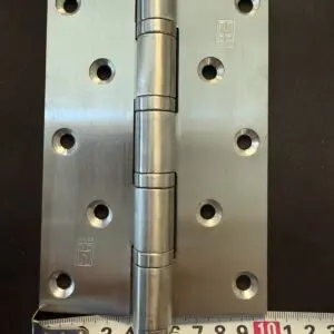 Hinge SS304 4BB 152x102x4.0 Fixed Button Pin Satin c/w 10x30 pozi screw (HSSBB152102F304)