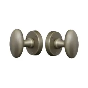 Oval Knob Latch ( 60x40 ) on 60mm Round Rose RB